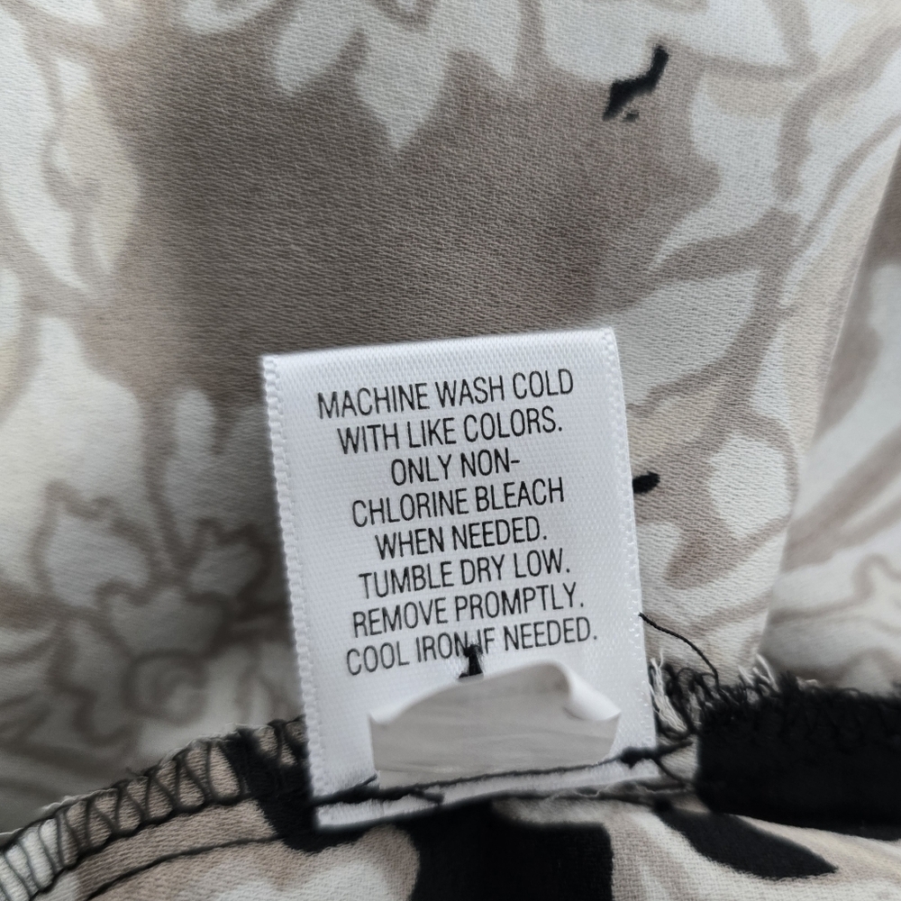 Dana Buchman Blouse - Picture 8 of 8